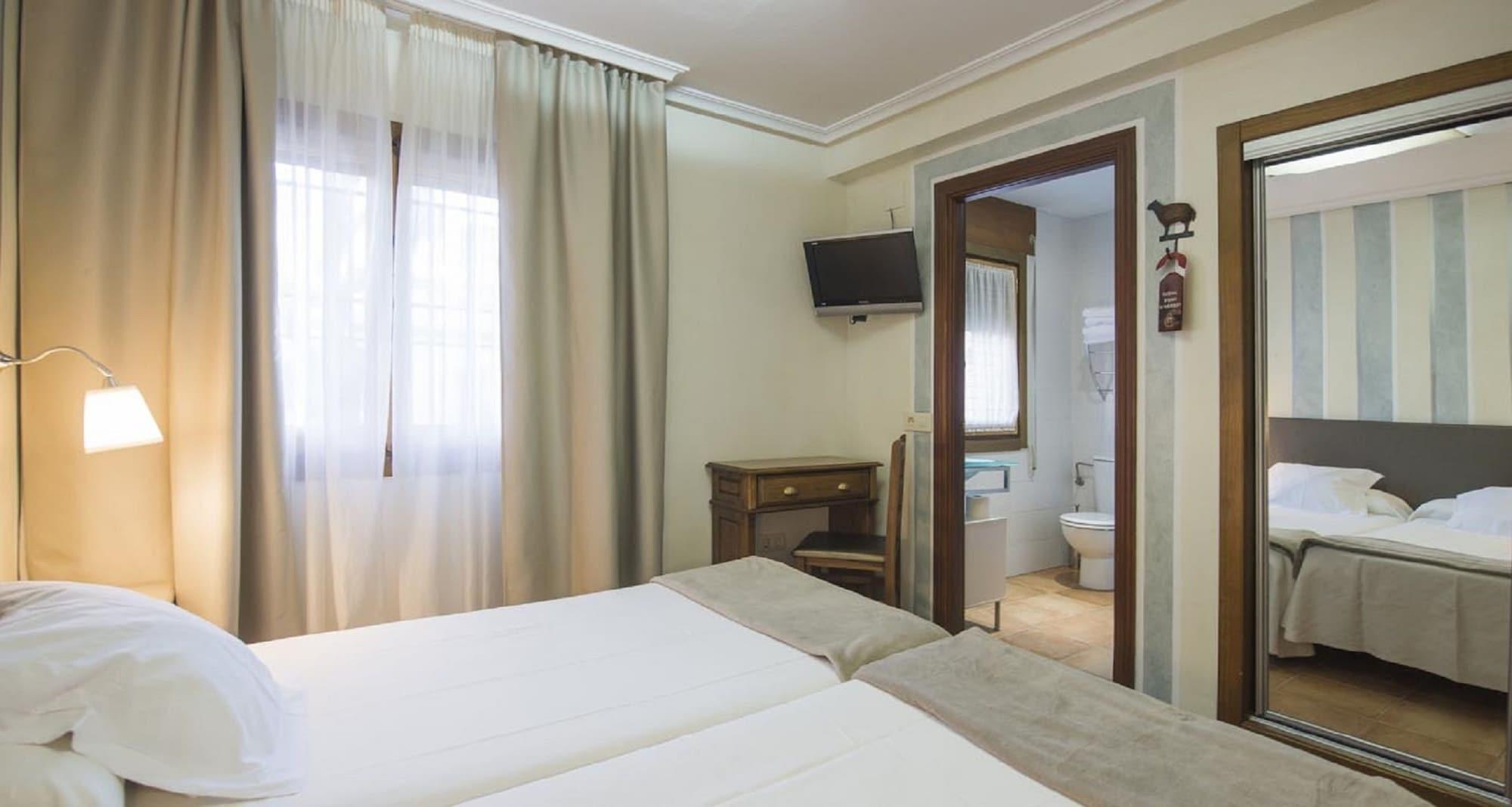 Yit Puerta Bisagra Hotel Toledo Exterior photo